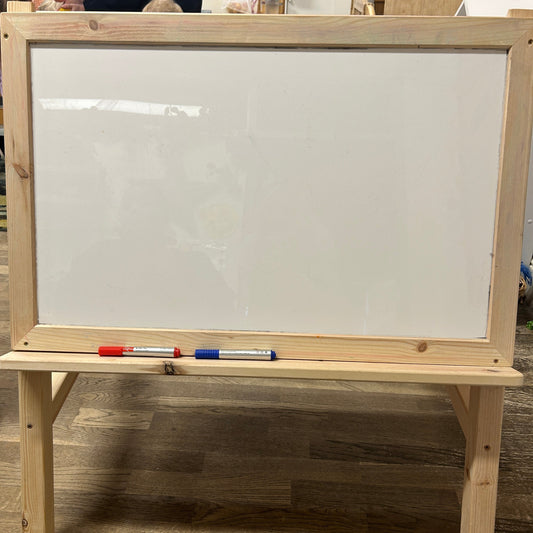Little Learners Easel